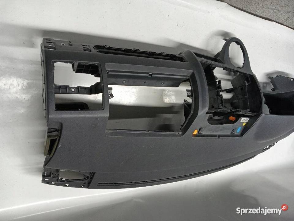 DESKA ROZDZIELCZA KONSOLA VW T5 7H18570005 osobowe Deski rozdzielcze, konsole wielkopolskie sprzedam