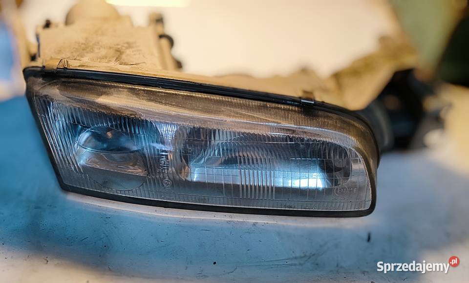 Mazda 626 Lampa prawy przód osobowe Żywiec sprzedam