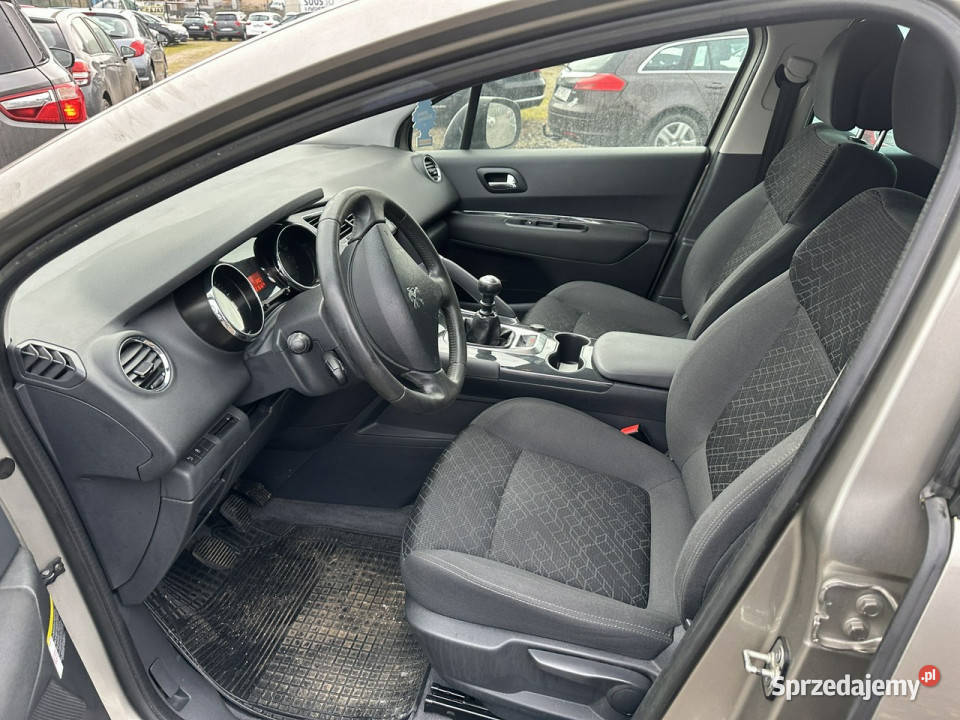 Peugeot 3008 Parktronik liftingu isofix
