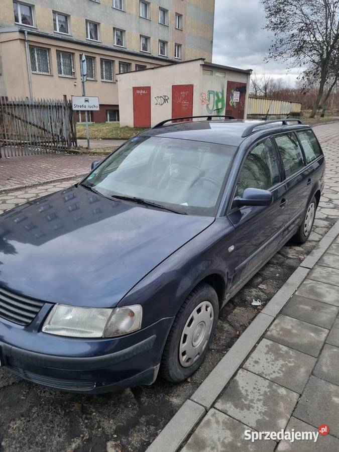 Passat 18t 13 lat w jednych rękach garażowany 150KM Katowice