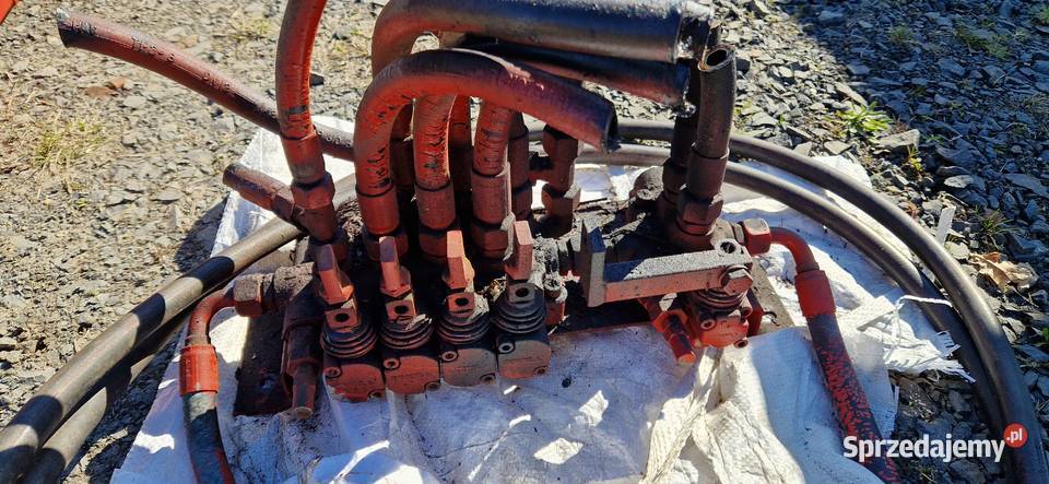 Części siłowniki wycinacz kiszonki Triolet koła Śliwnik