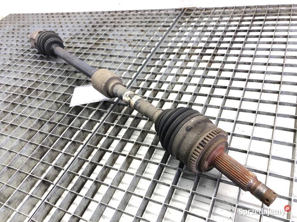 PÓŁOŚ PRAWY PRZÓD KIA CEED 16 126 0612 PRZEGUB