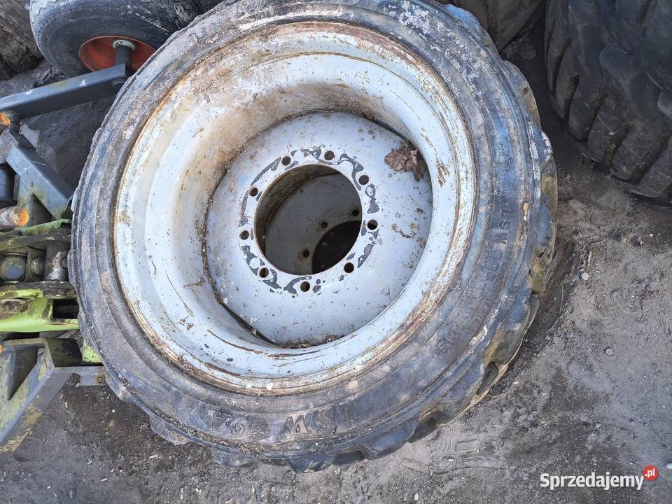 Opony pelne do ładowarki R165 i R 195 sprzedam