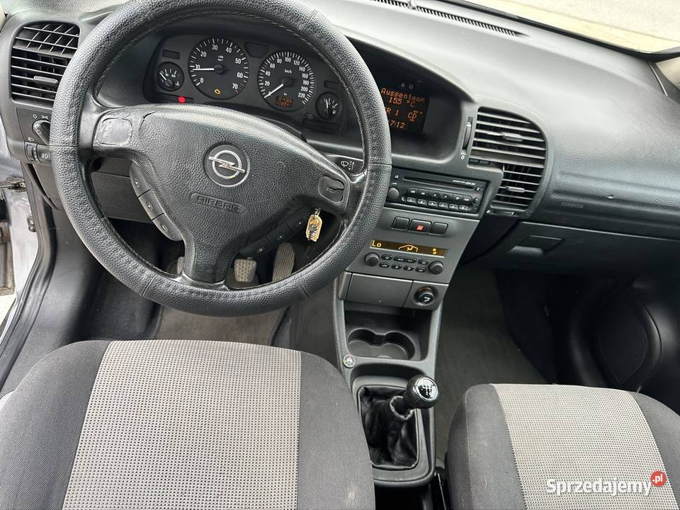 Opel Zafira A 18 gaz 2005r 7 osób Pilzno