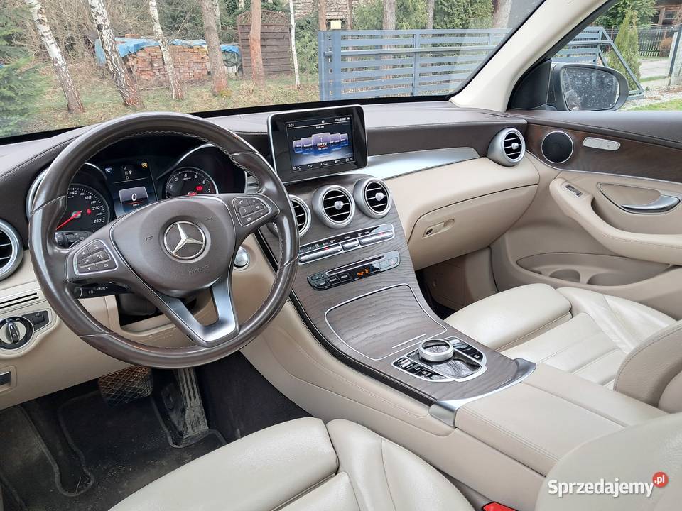 Mercedes Benz GLC 250 4MATIC AMG LINE Benzyna 259000km Brzozów