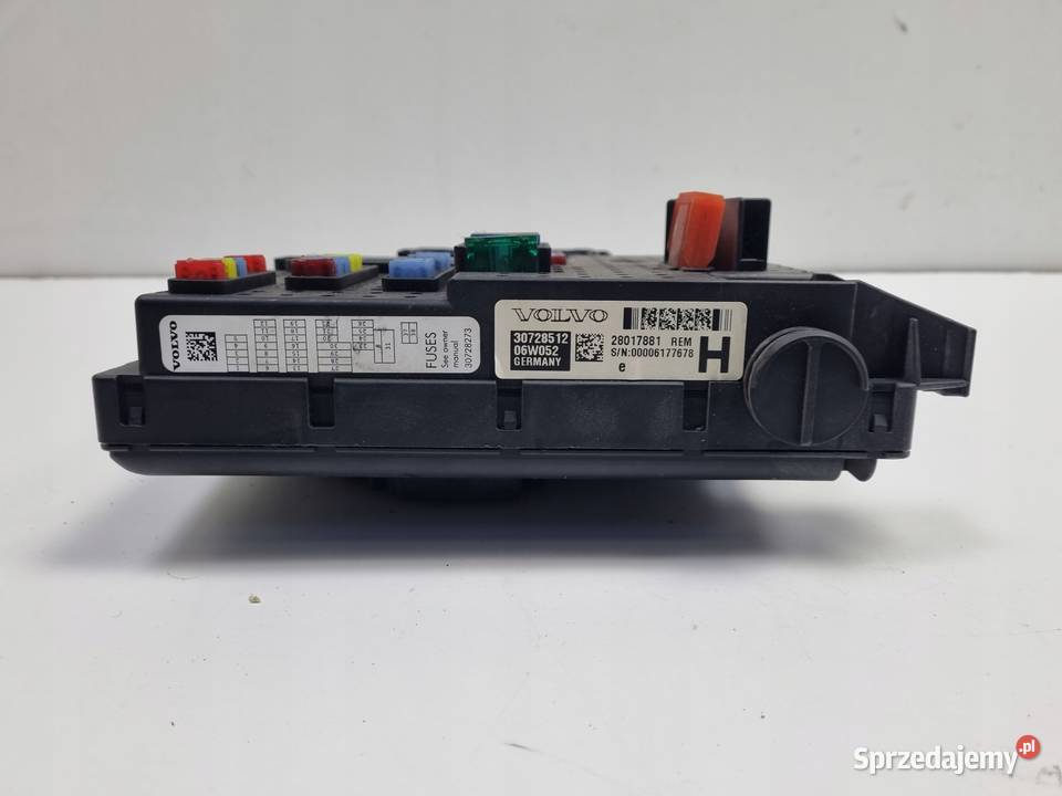 Volvo S60 I XC70 I V70 II 24 D5 SKRZYNKA Rudka