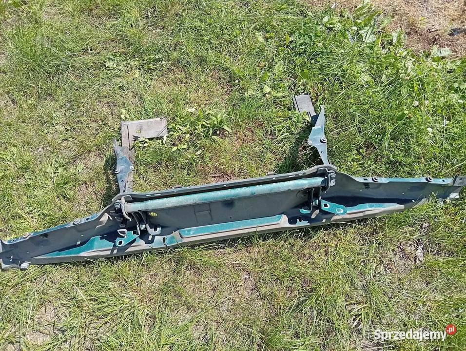 BMW E32 730i pas przedni łódzkie Tomaszów Mazowiecki