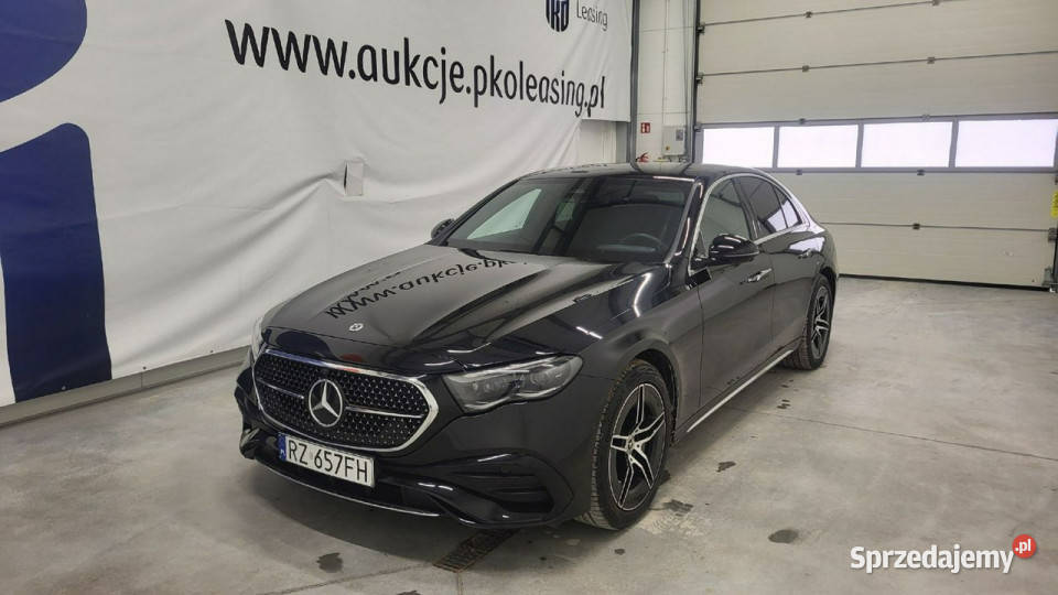 Mercedes E 300 e AMG LINE PREMIUM 4Matic W214 czarny Grójec