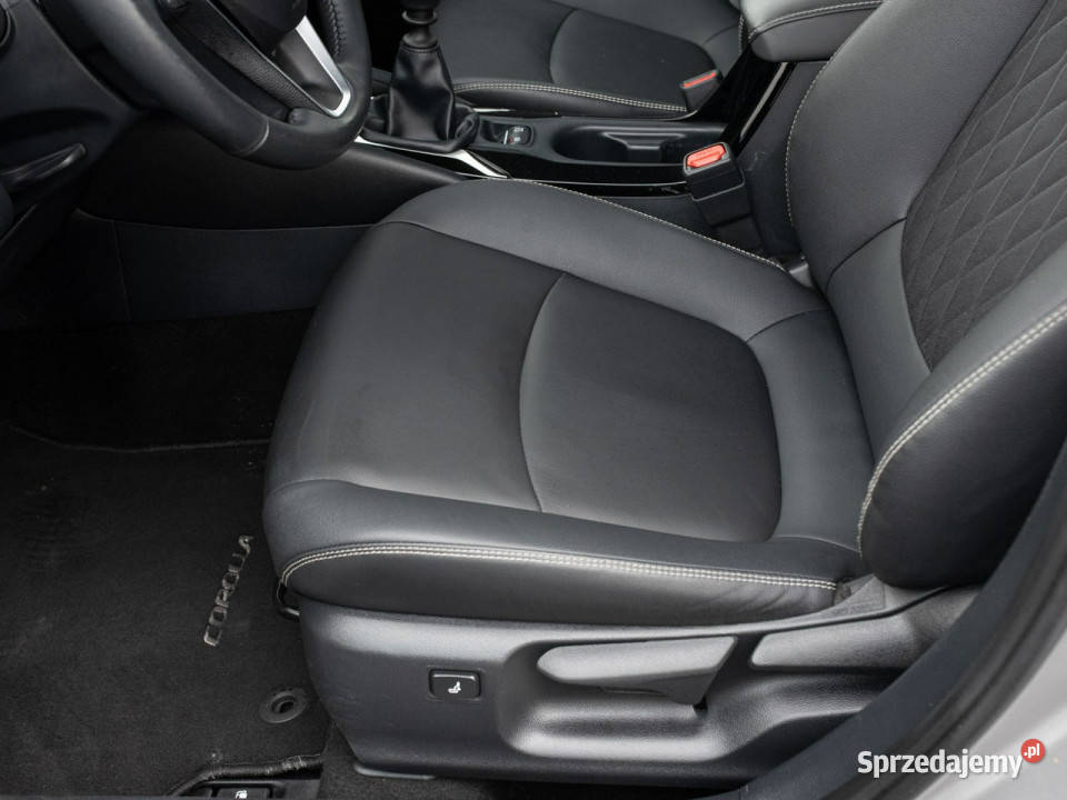 Toyota Corolla GD960VC16 Executive Podgrzf I światła przeciwmgielne Gdańsk