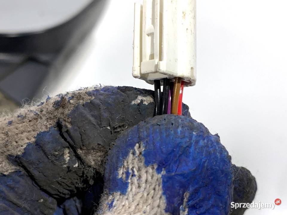 LUSTERKO PRAWY TOYOTA AURIS I Hatchback 0612 1C0