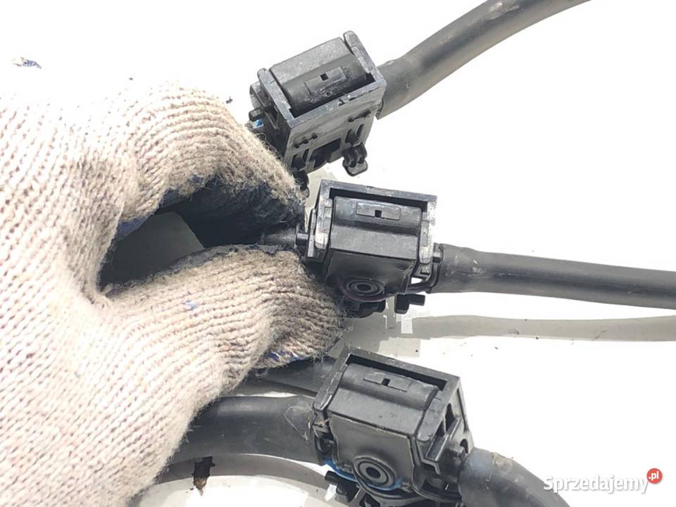 DYSZE SPRYSKIWACZY BMW G30 7388756 osobowe