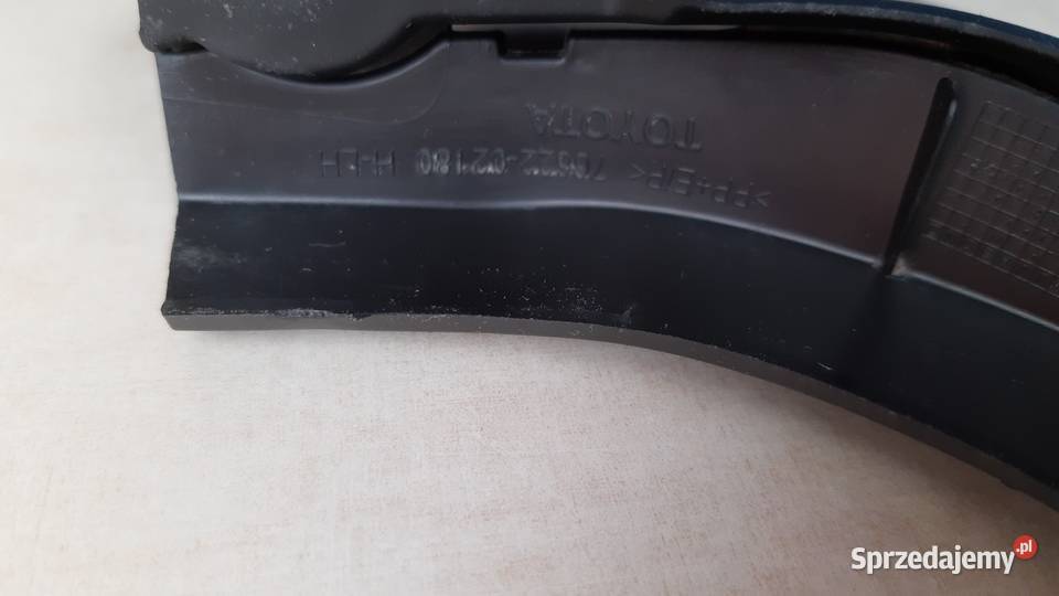 Chlapacz przedni prawy lewy do Toyoty Auris II Włocławek sprzedam
