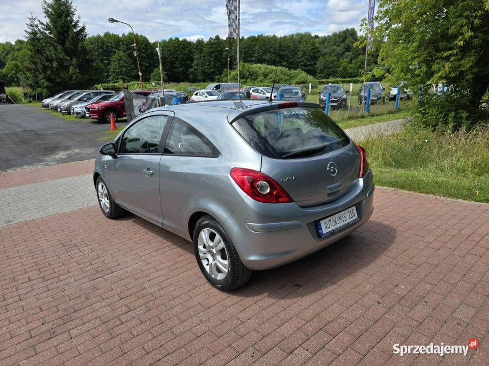 Opel Corsa Opel Corsa 12 benzynka z klimatyzacja czujnik deszczu Cielcza sprzedam