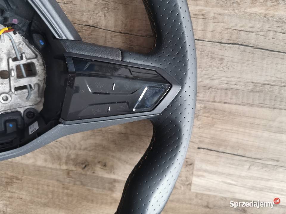 KIEROWNICA MULTIFUNKCJA SKÓRA CUPRA BORN 22 Kierownice