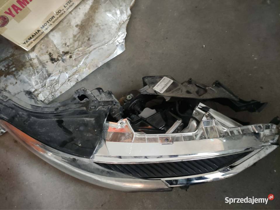 Ford Fusion II Lampa przednia prawa Lampy przednie Lublin