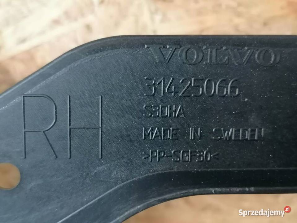 VOLVO V90 II MOCOWANIE ŚLIZG ZDERZAK PRAWY TYŁ osobowe Pozostałe Pozostałe Pleszew