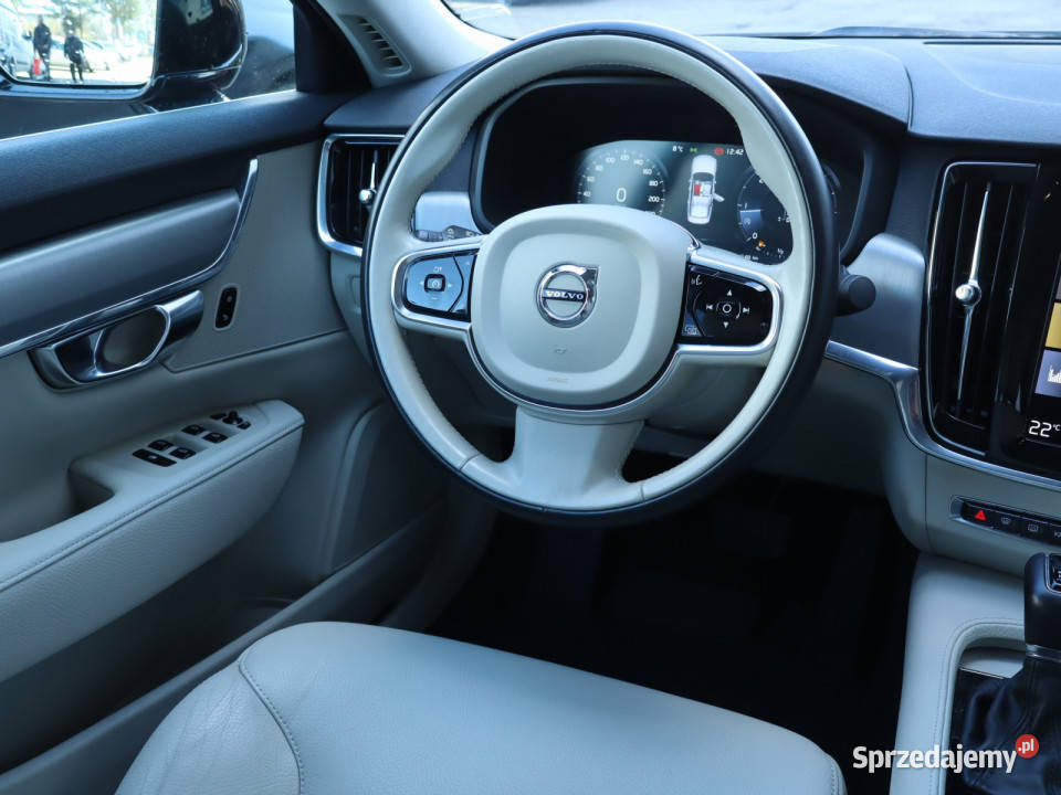 Volvo S90 D4 światła przeciwmgielne Katowice