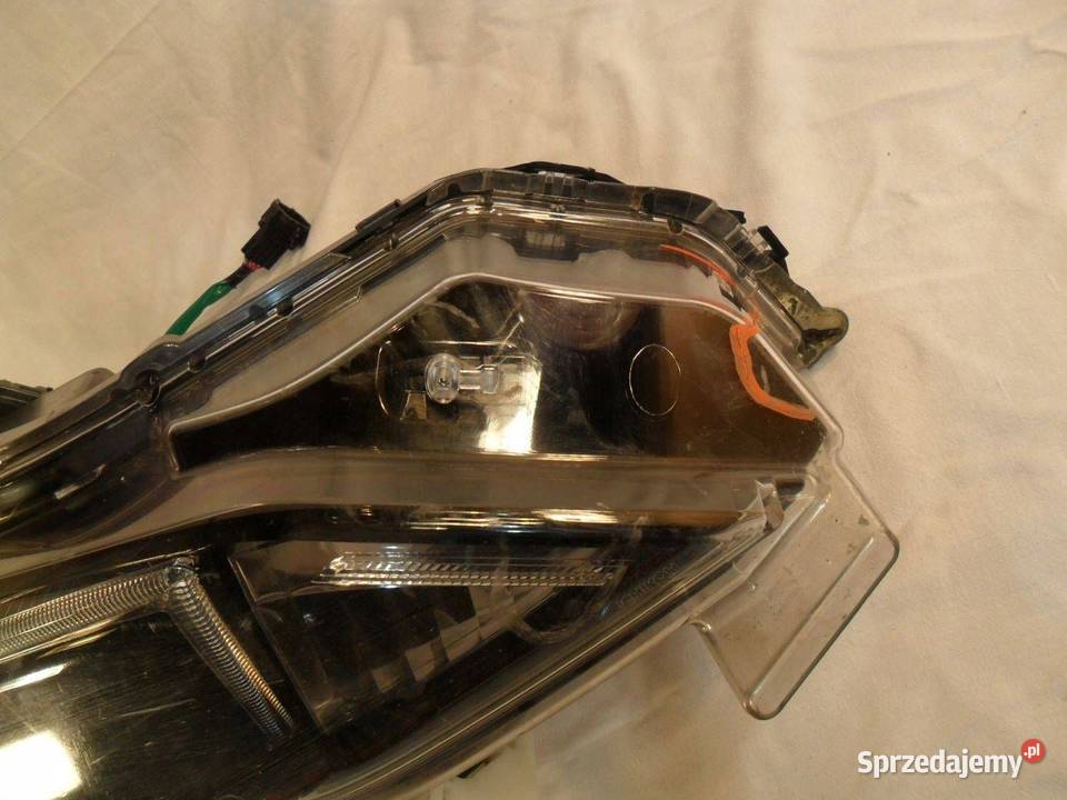 Reflektor Przód strona prawa Nissan Leaf II ZE1 Nowy Tomyśl sprzedam