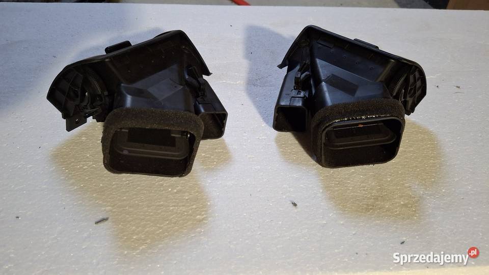 Kratki wentylacyjne nawiewu bmw e46 polift Rok produkcji 2002 Jaworzno sprzedam