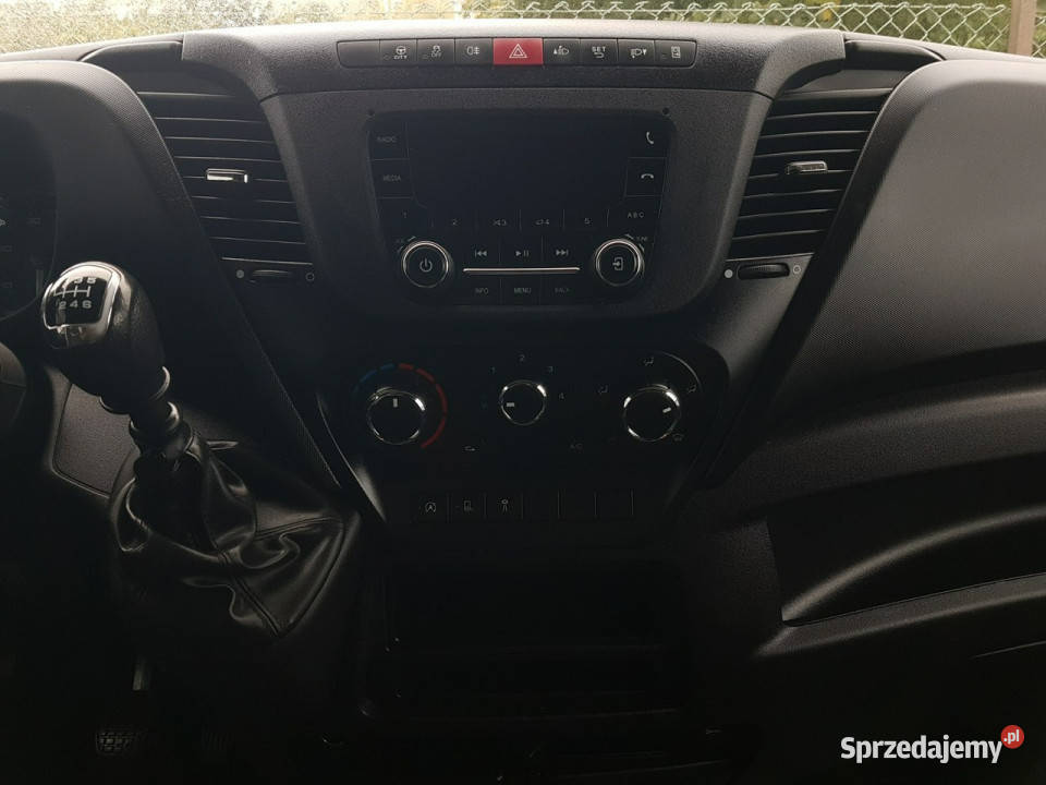 Iveco Daily KONTENER NISKOPODŁOGOWY 443x223x242 ABS śląskie sprzedam