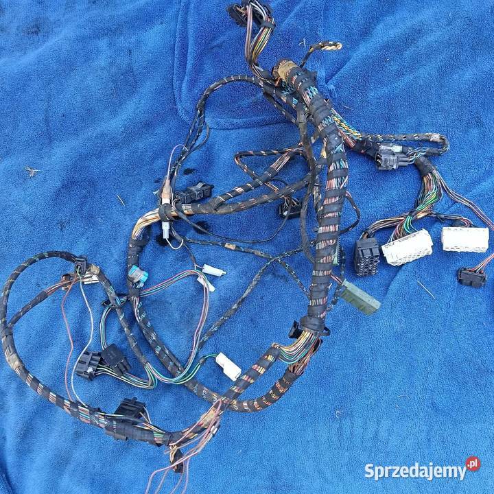BMW 5 e34 Wiazka przewodow kokpitukonsoli