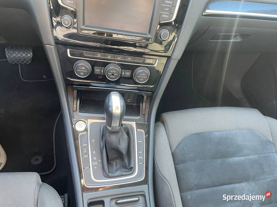 VOLKSWAGEN Golf VII 16 TDi CR BlueMotion 110 automatyczna