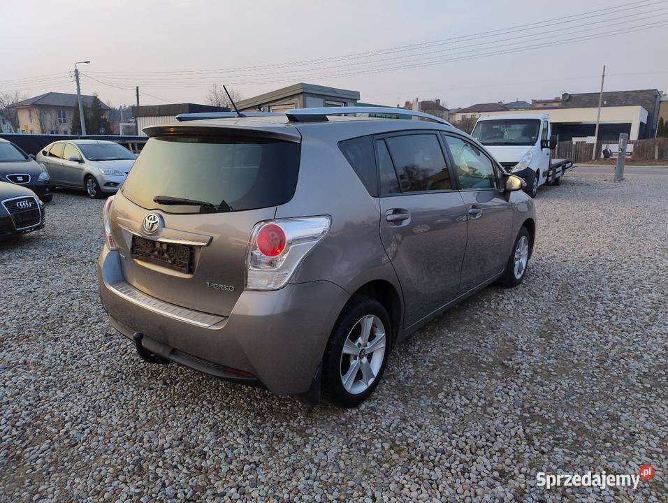Toyota Verso 18 benzyna 7 osobowa navi kamera 140000km Białystok