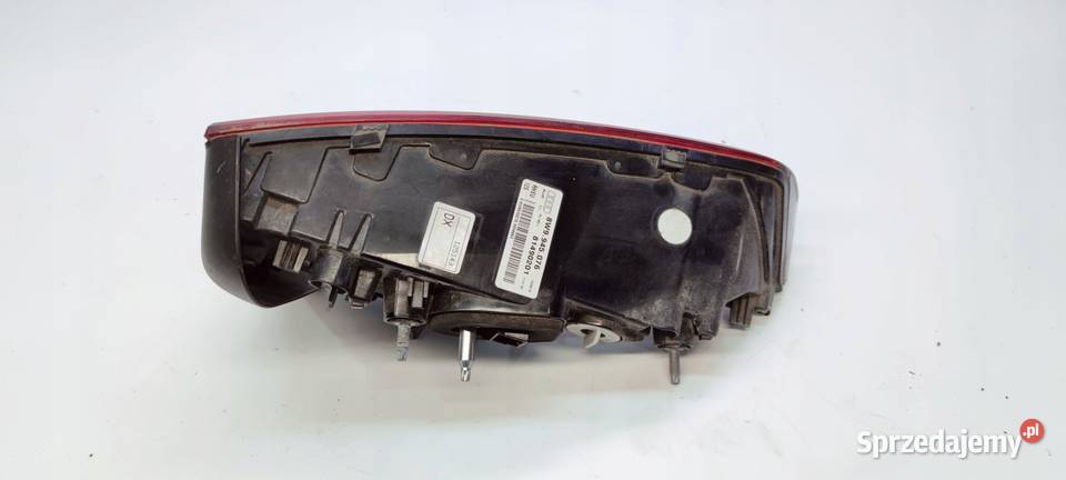 LAMPA PRAWY TYŁ W KLAPĘ AUDI A4 B9 AVANT śląskie Przystajń