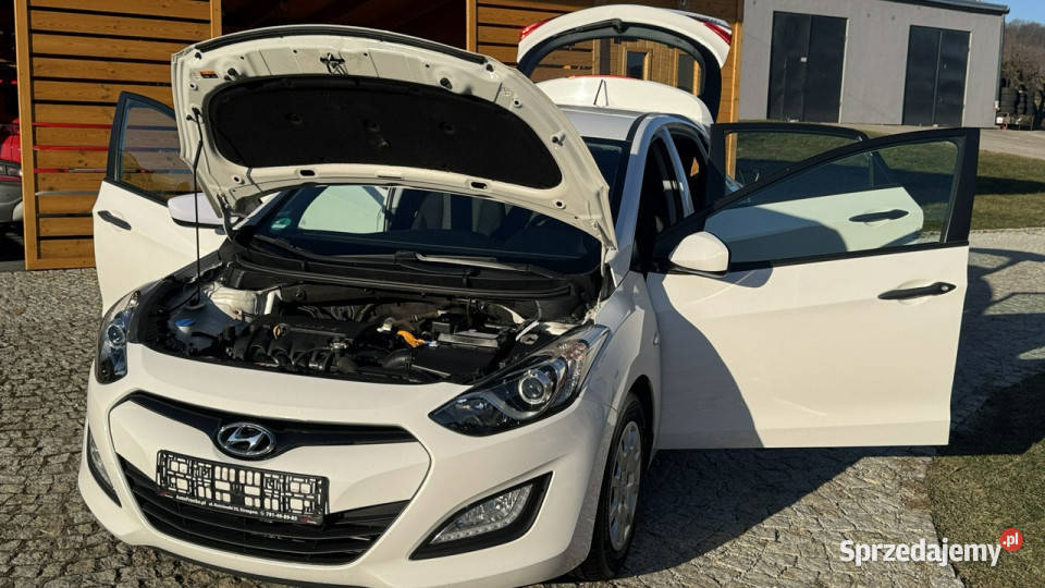 Hyundai i30 14 Benz 100 z Niemiec 100 Oryginał gniazdo USB dolnośląskie Strzegom sprzedam