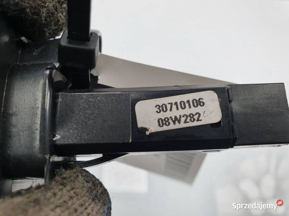 PRZYCISK VOLVO V70 30710106 Pozostałe kujawsko-pomorskie Lipno