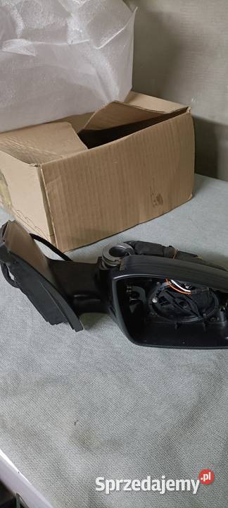 VW PORYGINALNE POLO 6R 0917 LUSTERKO PRAWE Luzino