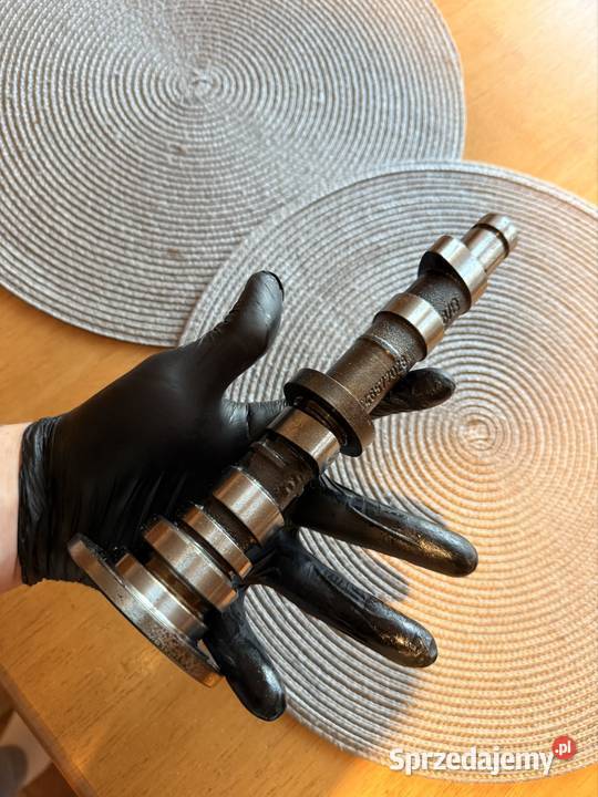 Nowy oryginalny wałek rozrządu PRL Fiat 126P Człuchów