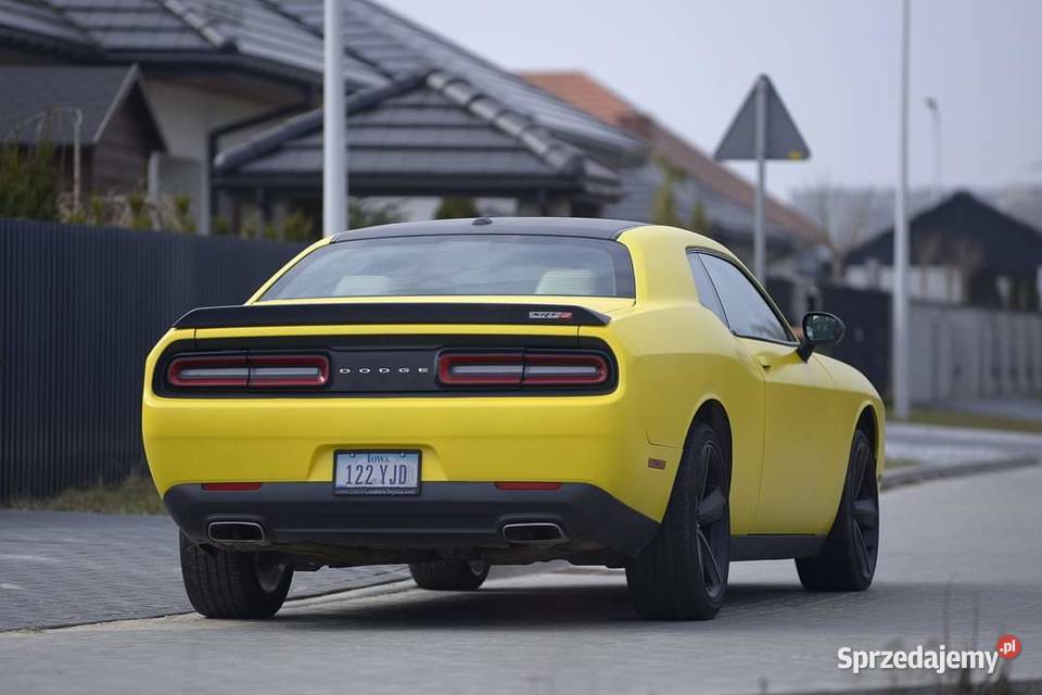 Dodge Challenger V6 dodatki SRT FV23 w nieuszkodzony Bełchatów sprzedam