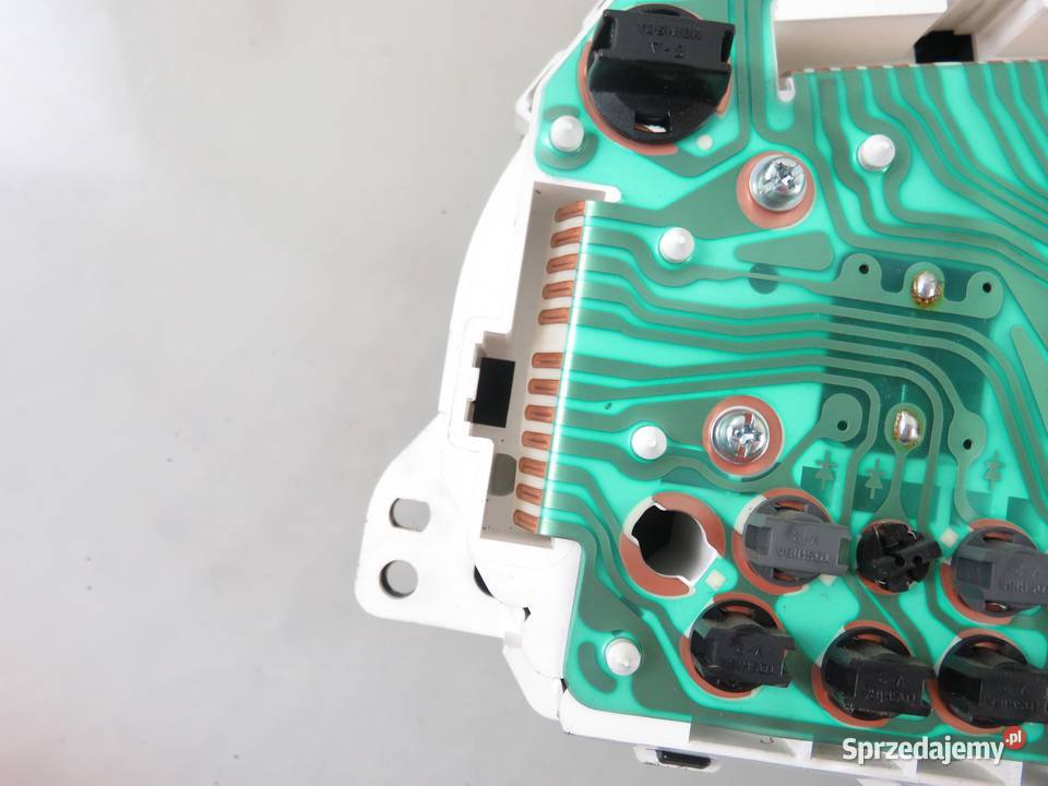 LICZNIK MITSUBISHI PAJERO PININ 18 GDI osobowe małopolskie