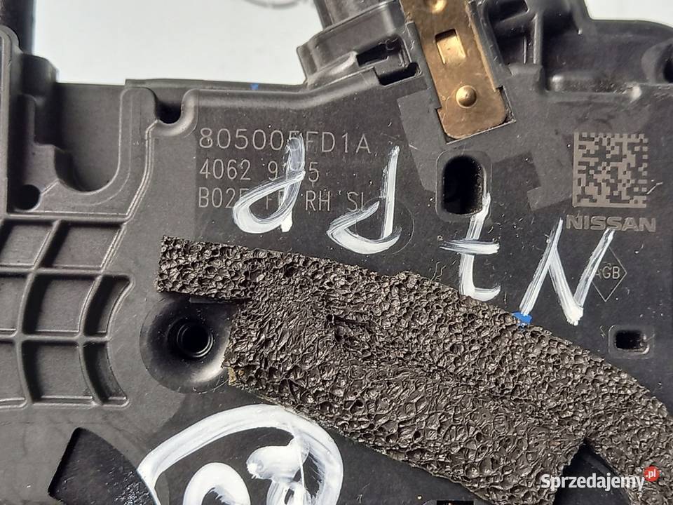 NISSAN MICRA V K14 19r zamek drzwi prawy przód Kielce sprzedam