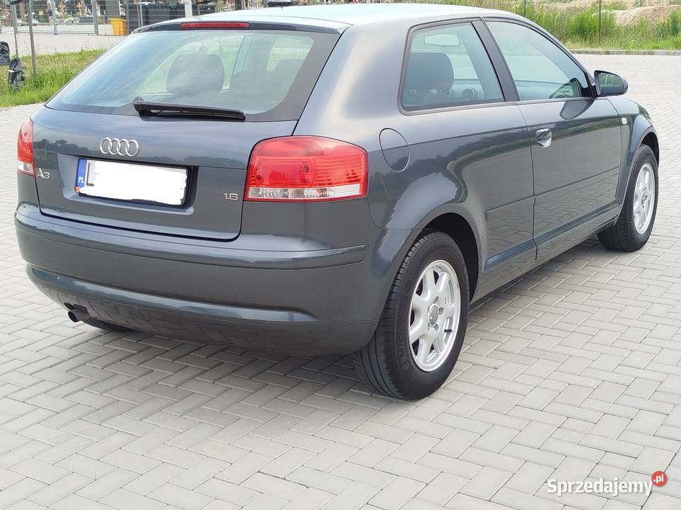 Audi a3 8p 16 Benzyna 2004 Świdnik sprzedam