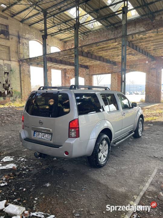 Nissan Pathfinder Automat 7 Miejsc Full automatyczna sprzedam