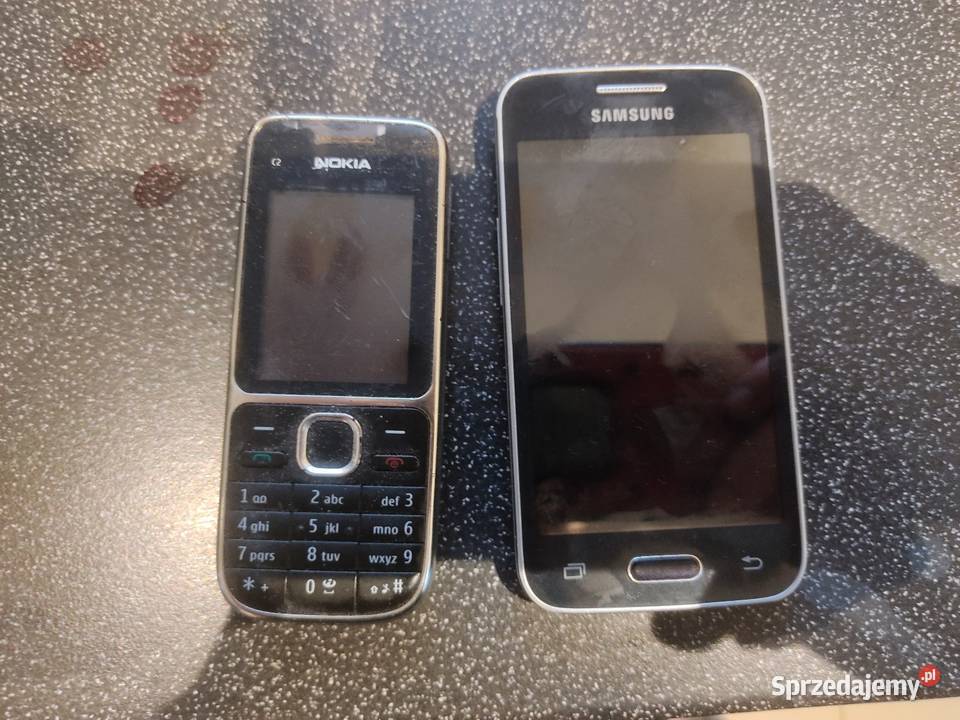 2 telefony komórkowe na foto podkarpackie