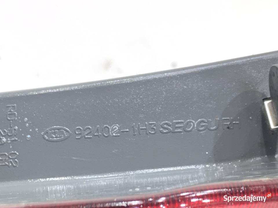 LAMPA PRAWY TYŁ KIA CEED 924021H3 Kombi 0712