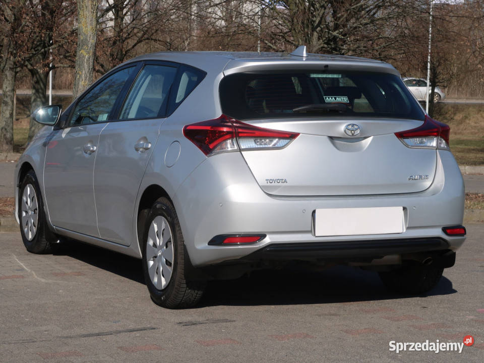 Toyota Auris 16 Valvematic wielofunkcyjna kierownica Bielany Wrocławskie sprzedam