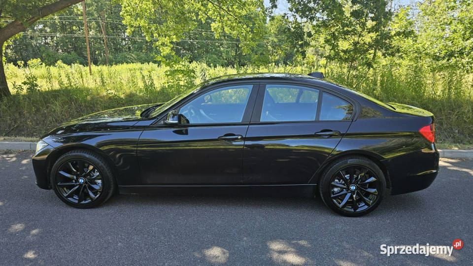 BMW 330 BMW 330D xDrive ładny stan 4x4 sedan F30 czujnik deszczu