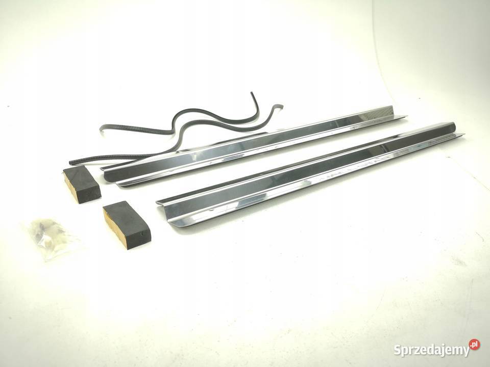 LISTWY NAKŁADKI PROGOWE MITSUBISHI SPACE STAR