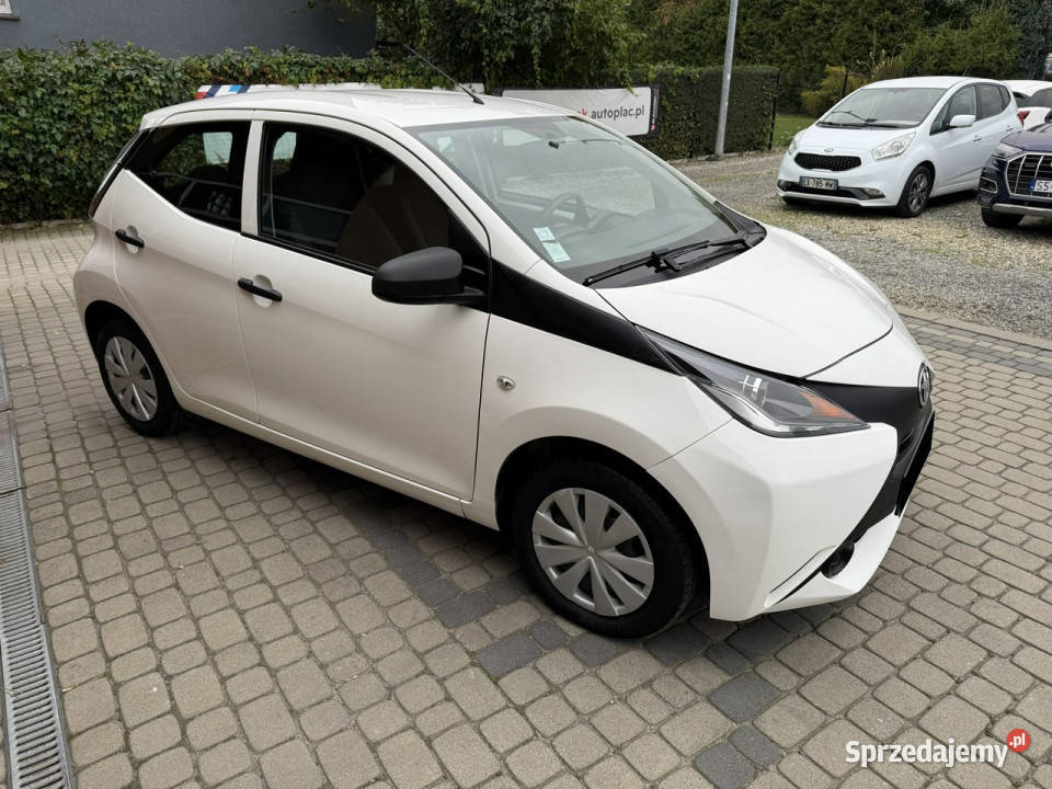 Toyota Aygo 10 69 Klimatyzacja II 2014 manualna Orzech