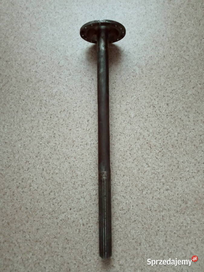 Półoś z długim frezem Star 660