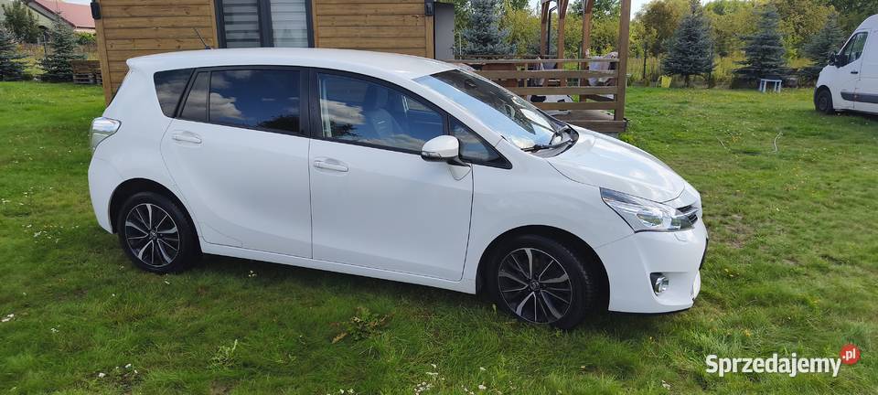 Toyota Verso 7 osobowagazautomat nieuszkodzony Verso mazowieckie Warszawa