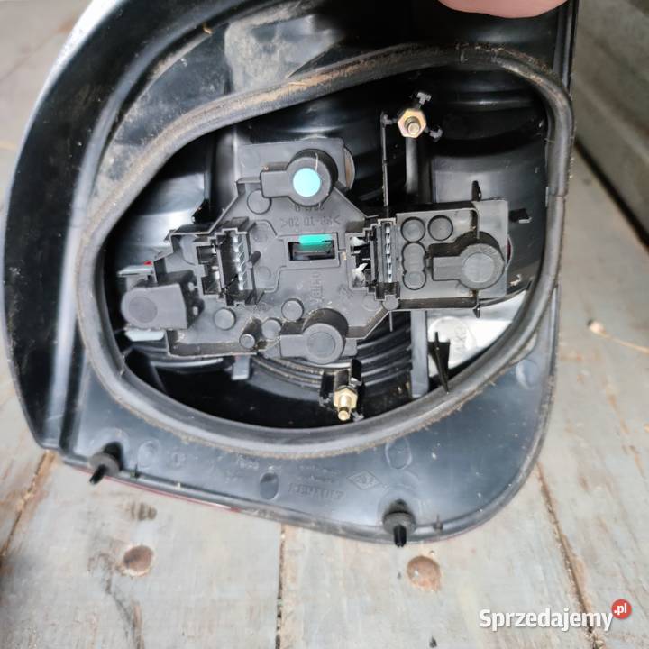 Renault Scenic 1 lift lampy tył świętokrzyskie Ostrowiec Świętokrzyski
