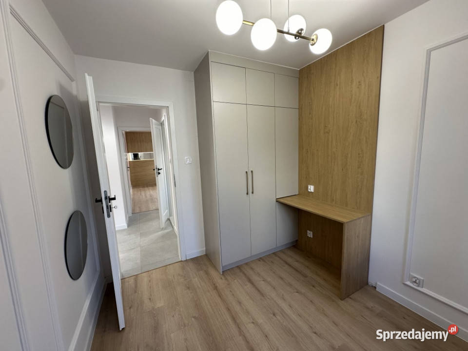 59m2 Balkon 1 piętro Remoncie 4 pok miejsce Słupsk