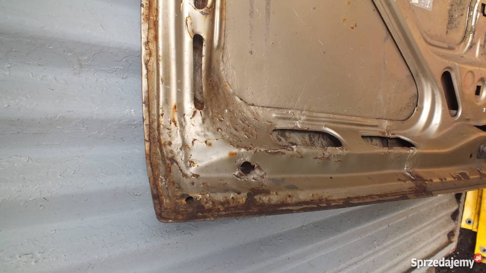 BMW E21 320 MASKA TYLNA Bydgoszcz