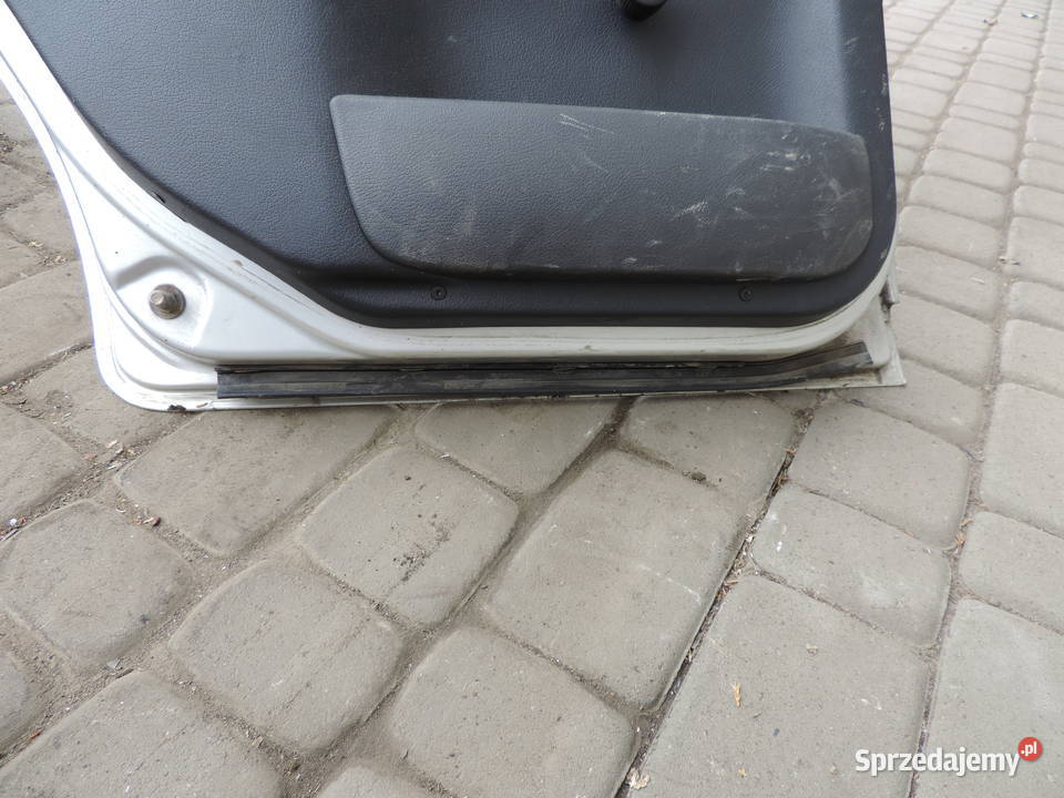 SKODA OCTAVIA 1 HB 5D DRZWI LEWY TYŁ TYLNY Drzwi małopolskie