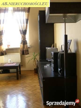 Gocław Umińskiego 2 pokoje 49m2 rozkładowe garaż Warszawa